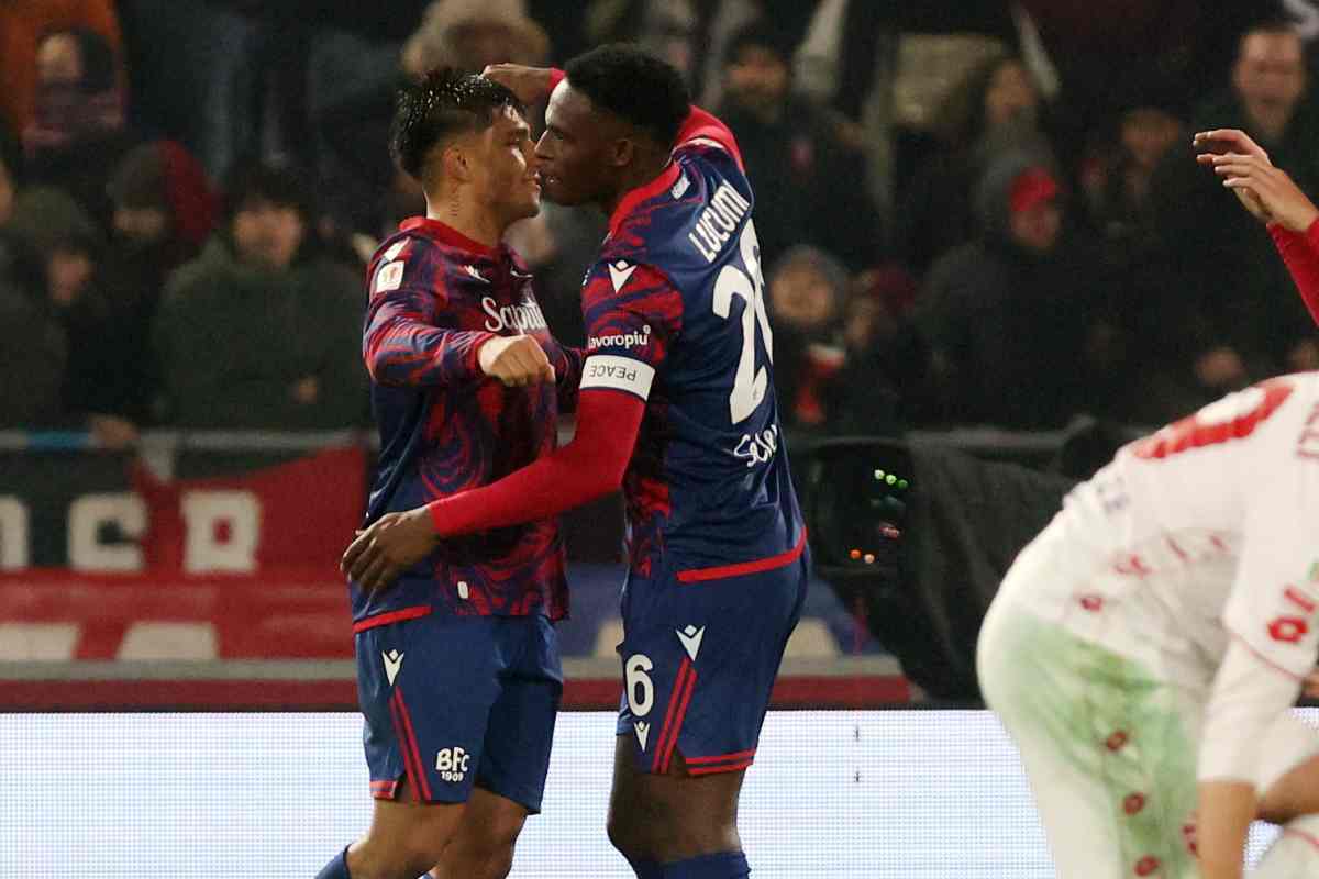 Castro e Lucumì si abbracciano