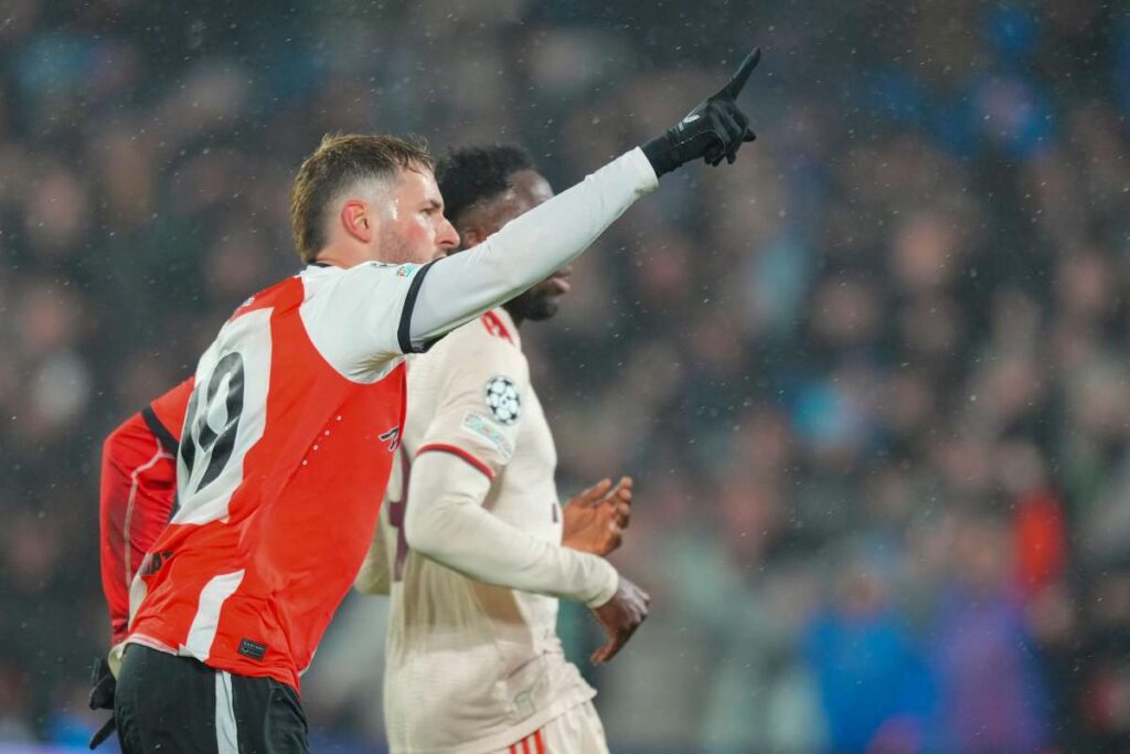 Gimenez esulta dopo un gol