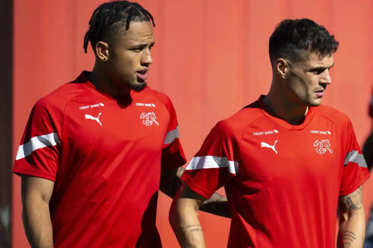 Okafor e Xhaka con la Svizzera