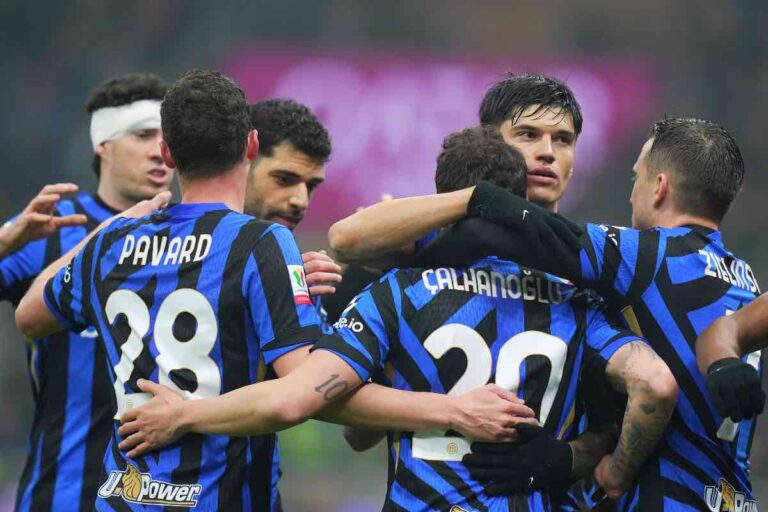 Derby in campionato, arriva la provocazione