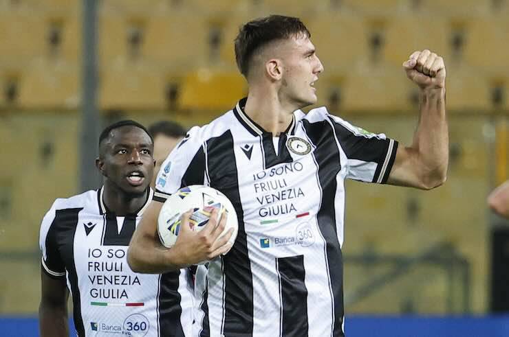 Lucca esulta dopo un gol