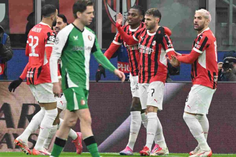 Milan in campo contro il Feyenoord