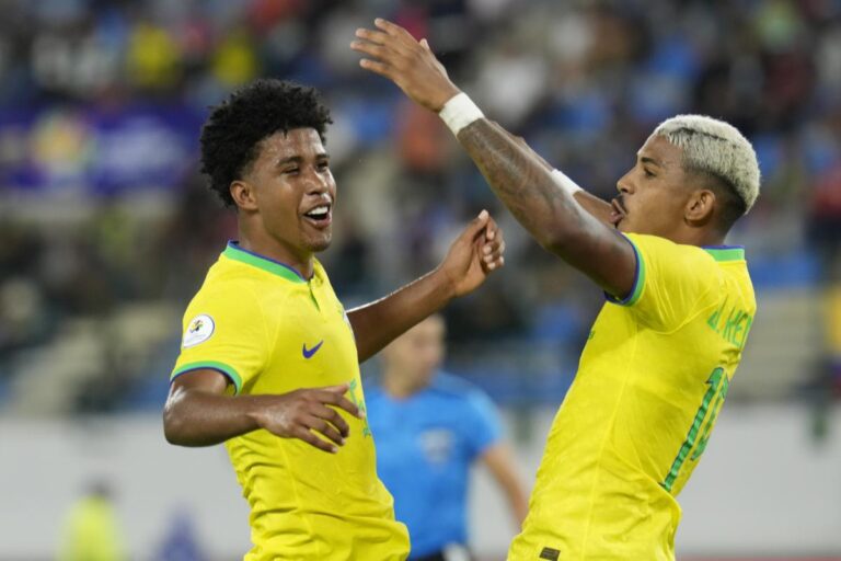 Colpo Milan con beffa al PSG