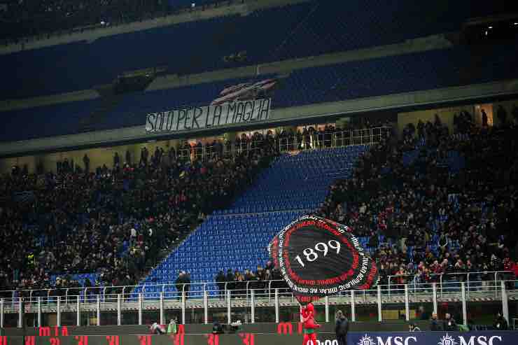 Crisi Milan, Curva Sud in attacco