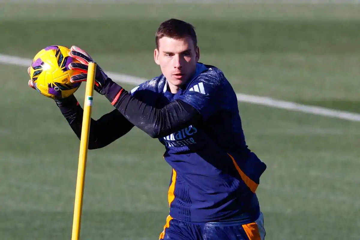 Lunin durante un allenamento