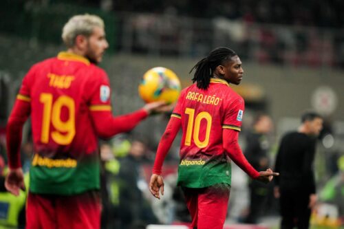 Theo Hernandez e Leao