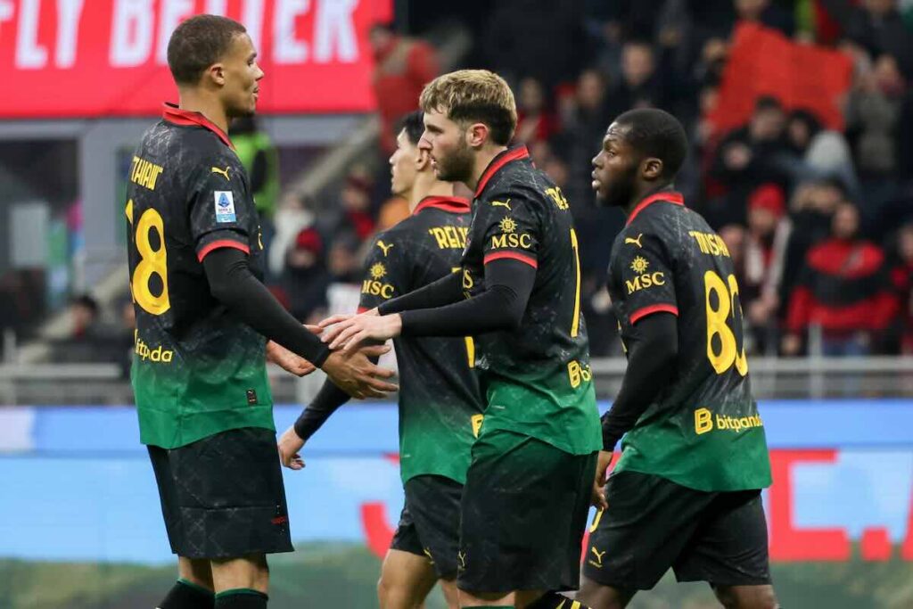 I giocatori del Milan esultano