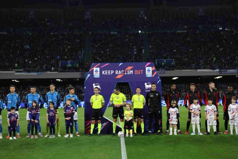 Napoli e Milan schierate in campo
