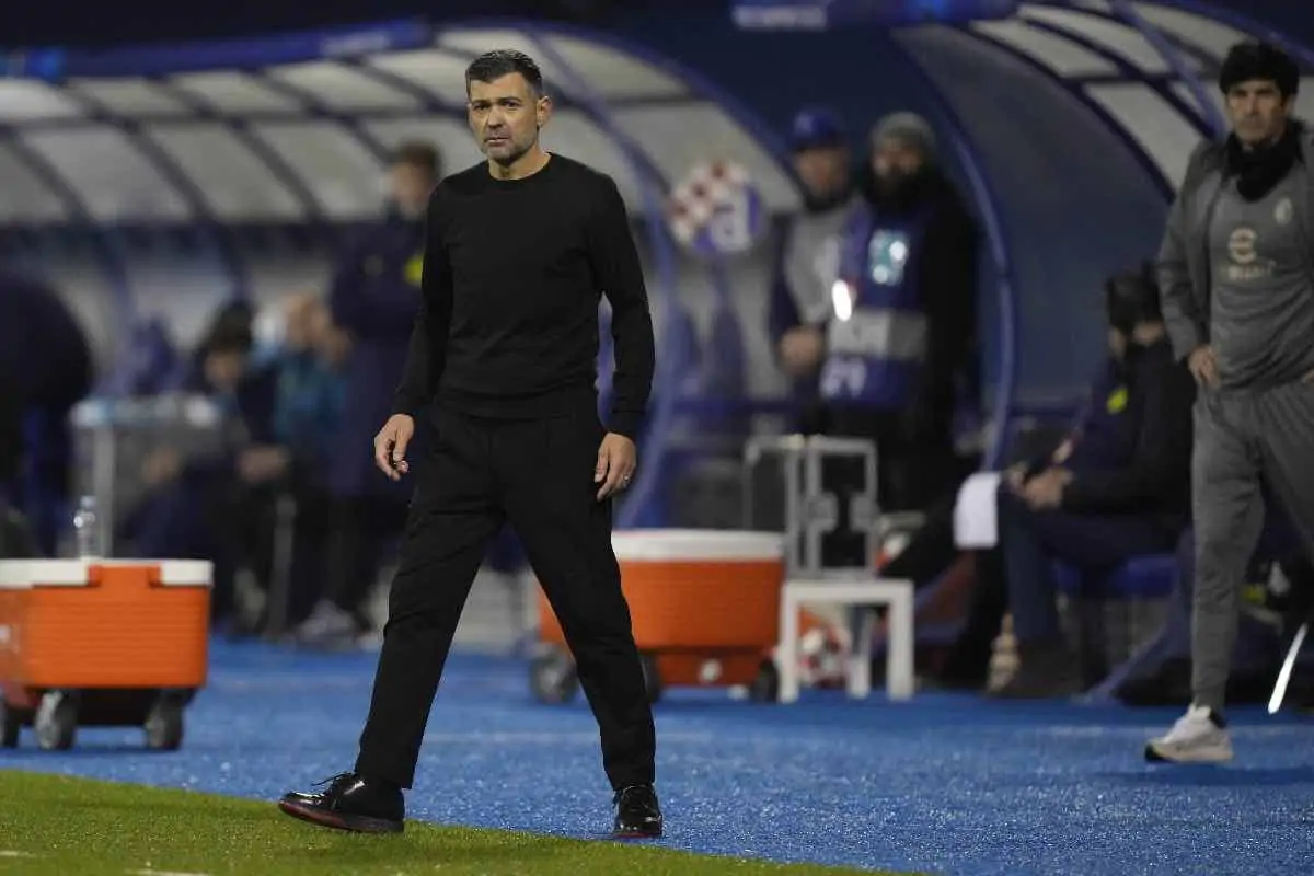 Il tecnico che ha messo nei guai Conceicao saluta