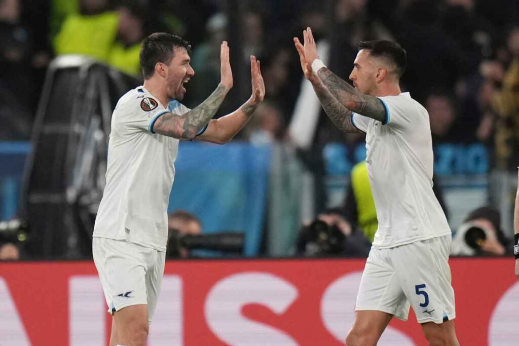 Romagnoli e Vecino esultano