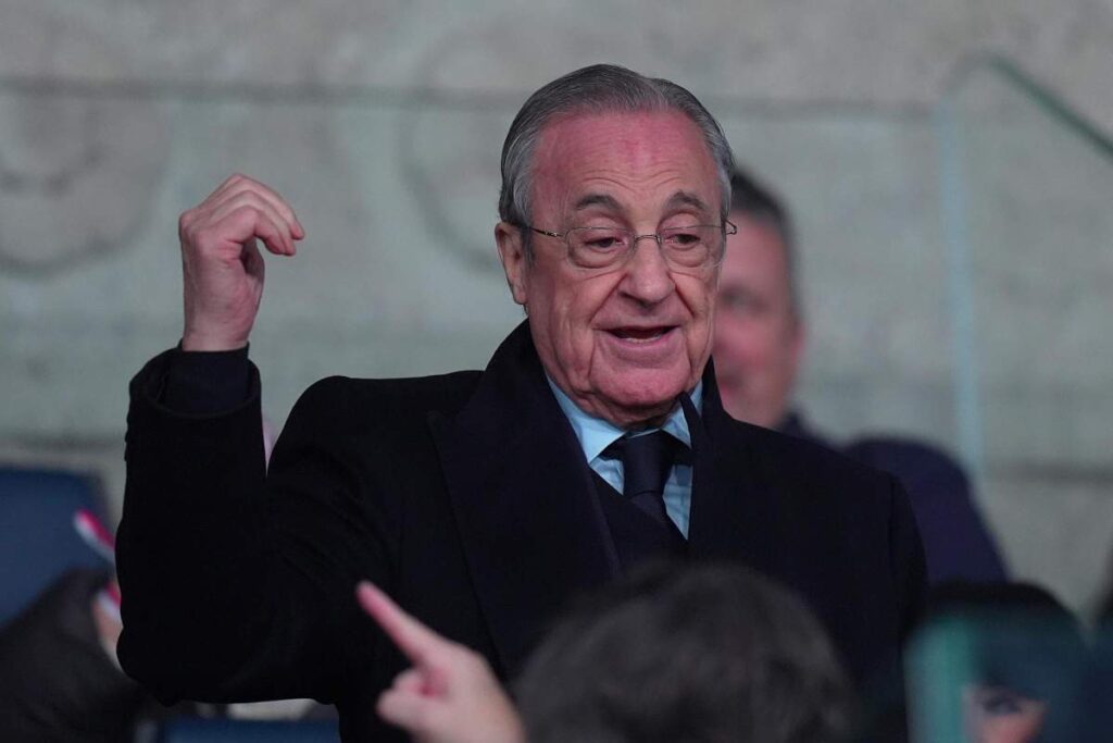 Florentino Perez sorride