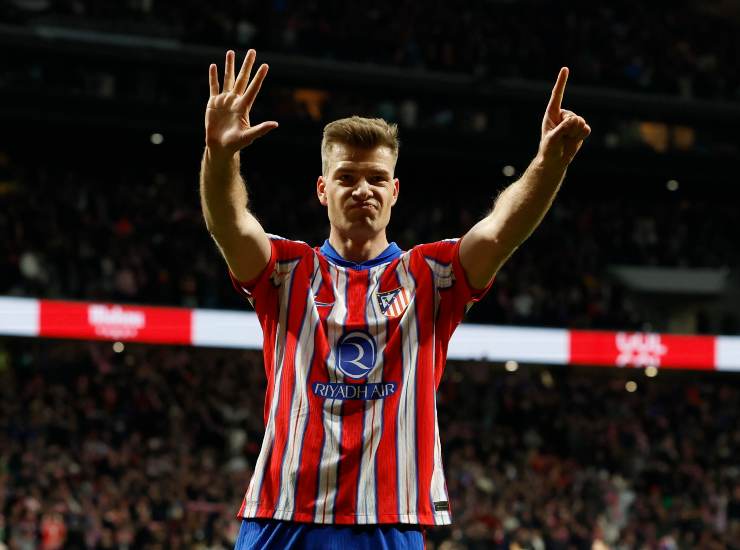 Sorloth esulta dopo un gol