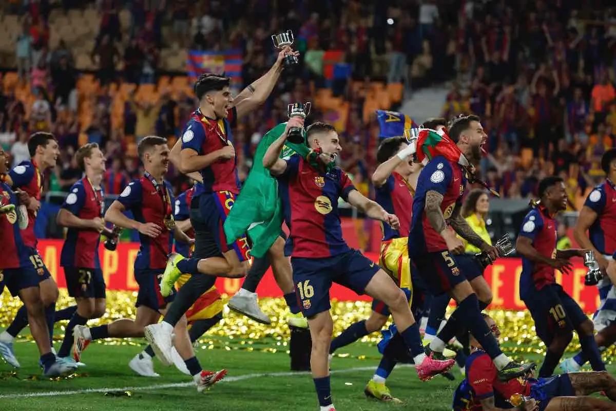 Fabregas al Milan: con lui arrivano due stelle del Barcellona