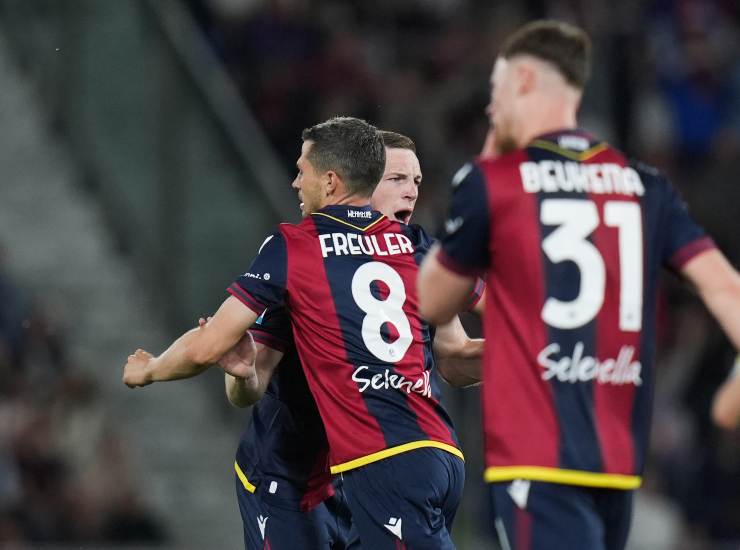 Ferguson esulta con i compagni