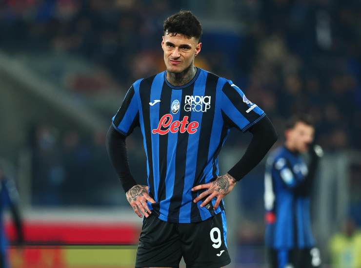 Scamacca in primo piano