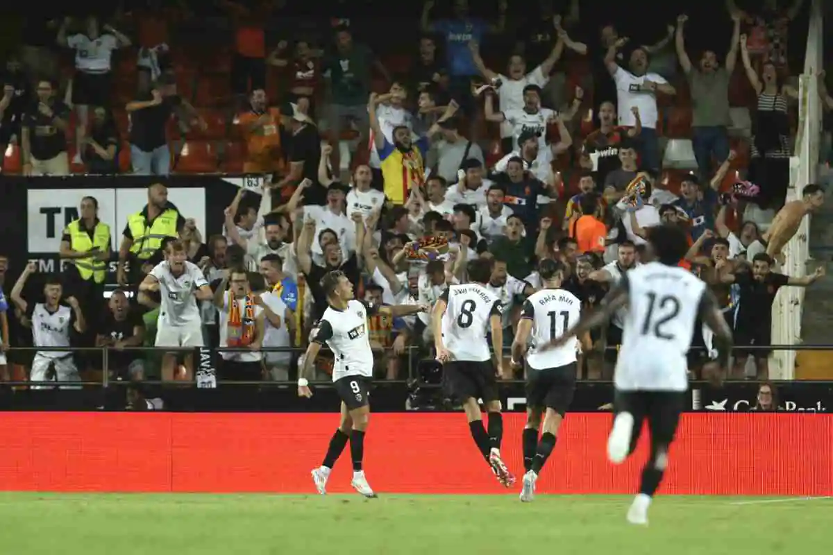 Esulta il Valencia