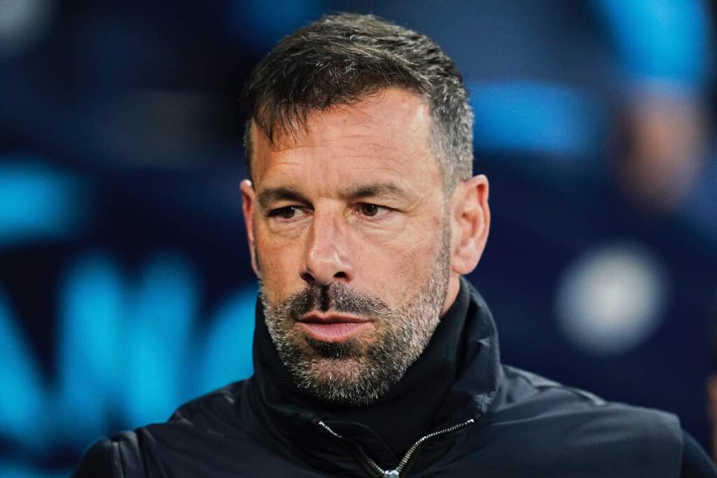 Affare Okoli, van Nistelrooy gela il Milan