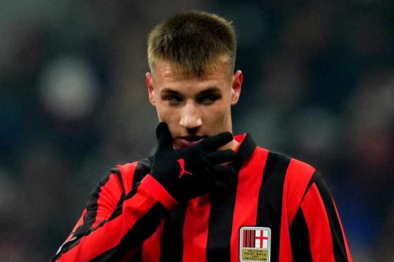 Francesco Camarda ai saluti col Milan