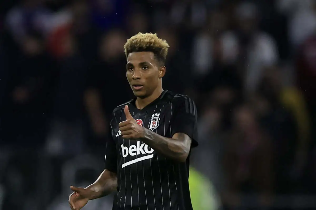 Gedson Fernandes con il pollice alzato