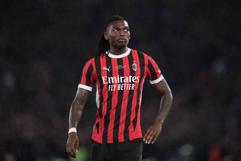 Leao saluta il Milan