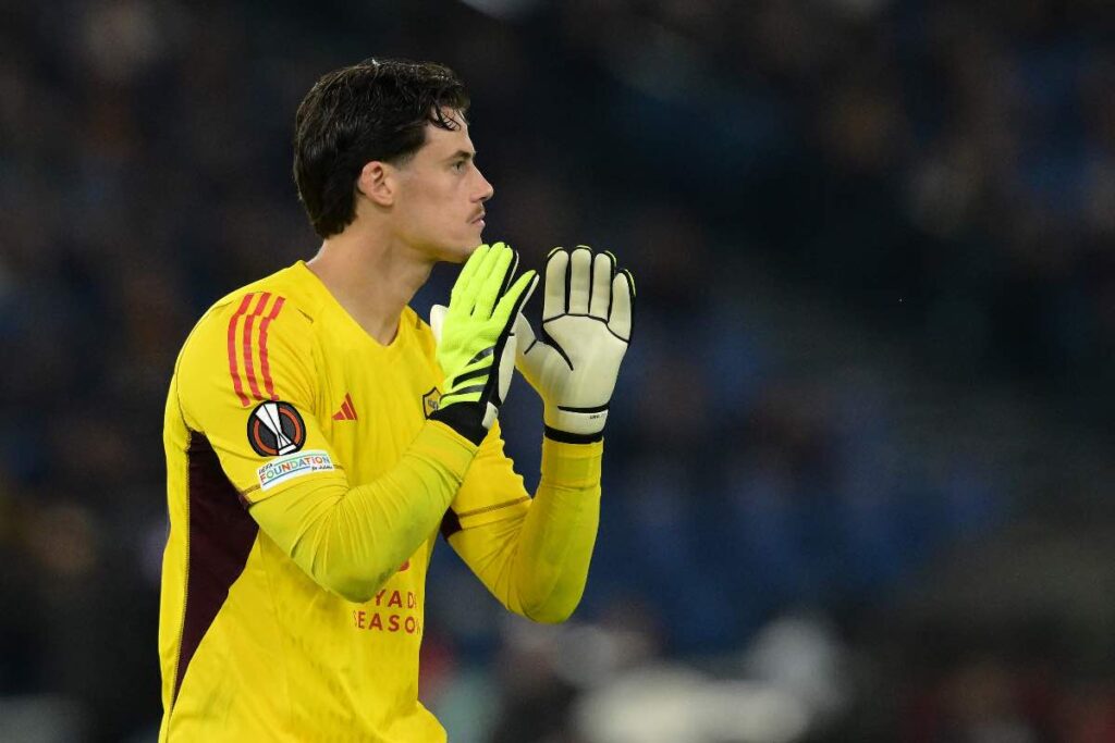 Il Milan blocca l'erede di Maignan: non è Svilar