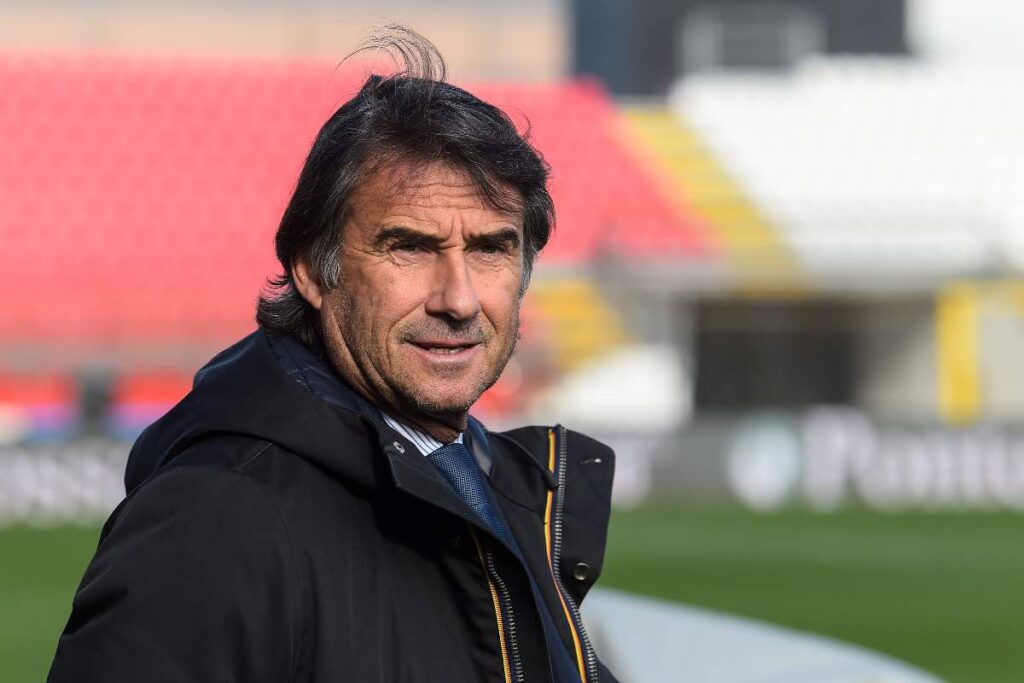 Carnevali esce allo scoperto per Adli