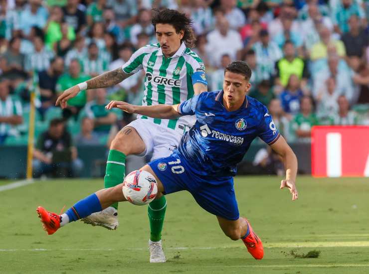 Bellerin durante la partita