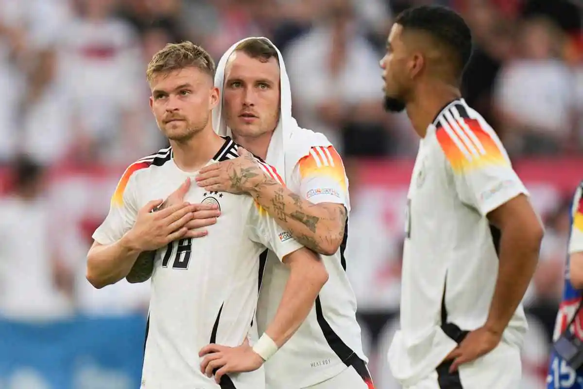 Mittelstadt con i compagni di nazionale