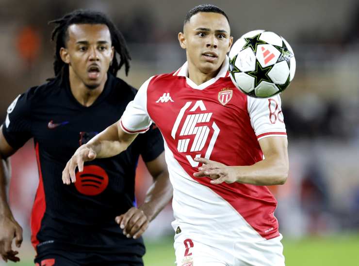 Vanderson contro il Barcellona