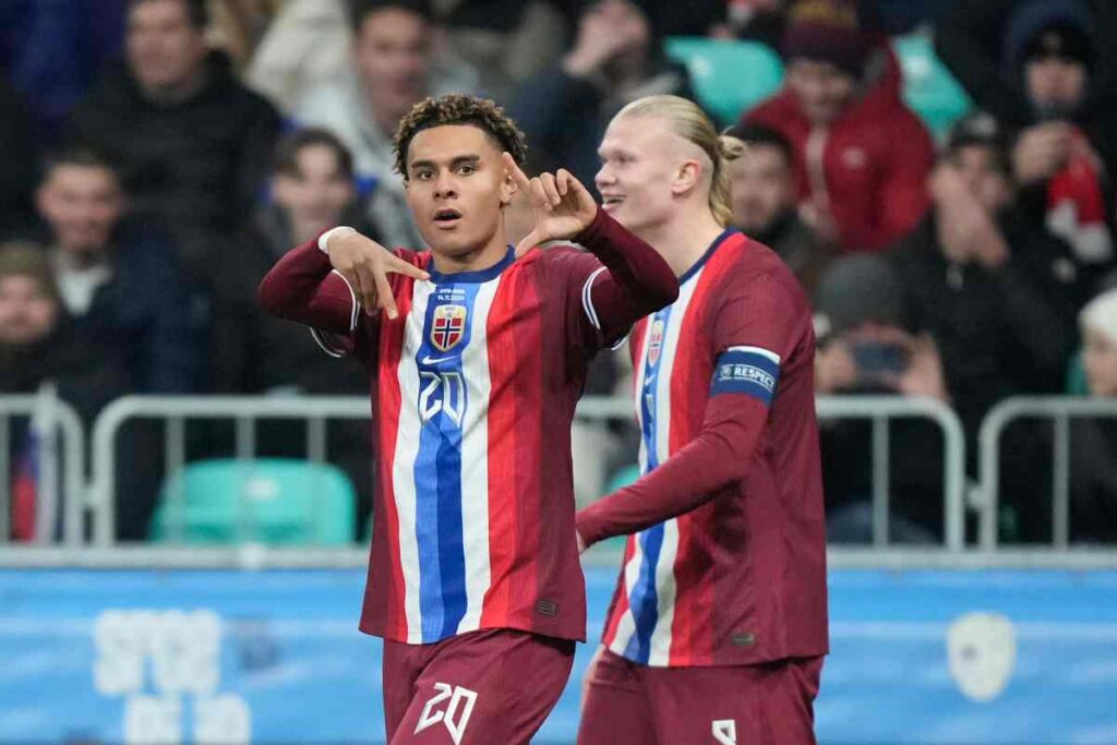 Nusa esulta con Haaland