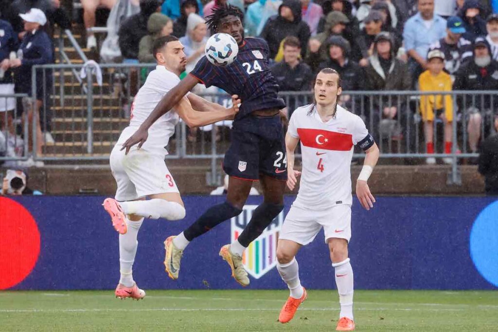 Milan, c'è anche Demiral nel mirino di Tare