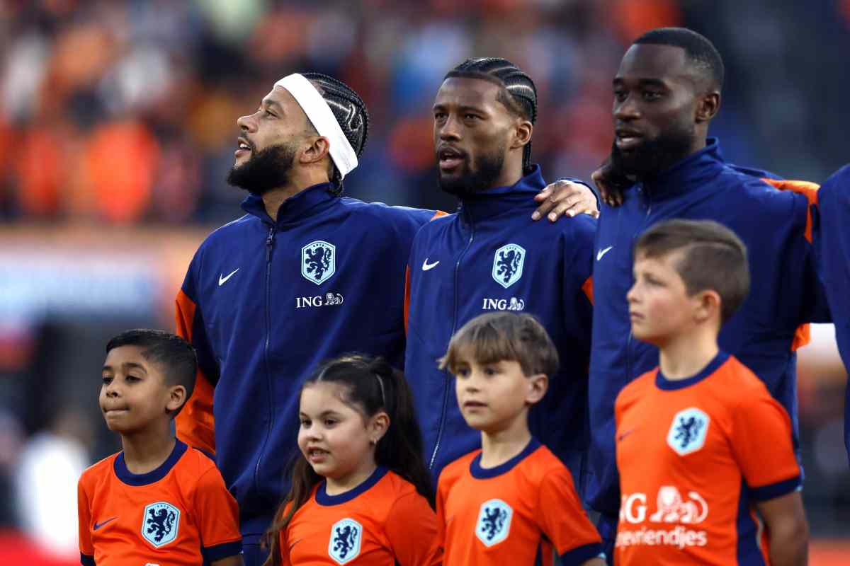 Geertruida con la maglia dell'Olanda