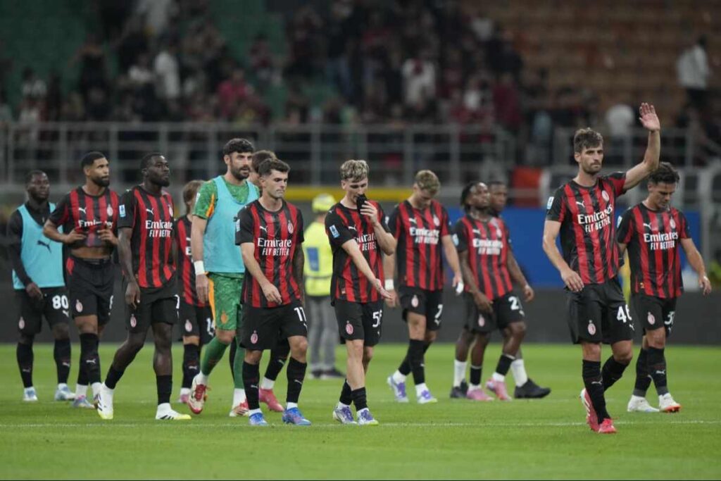 Giocatori del Milan sconsolati