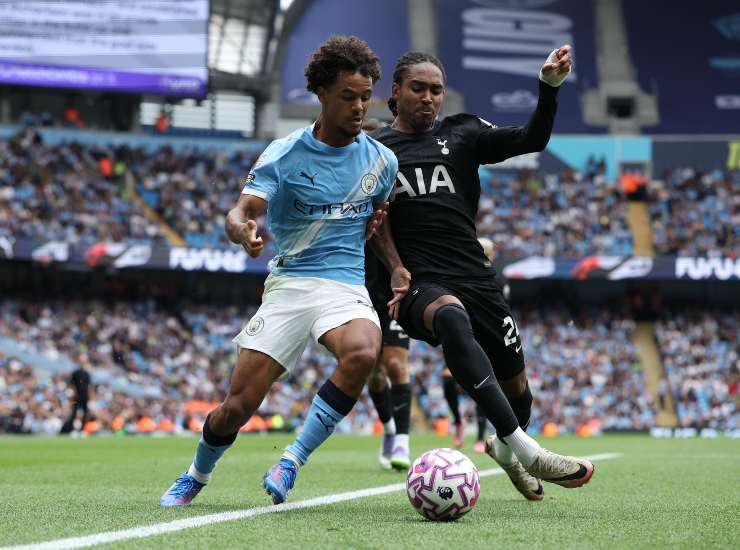 Bobb contro il Tottenham