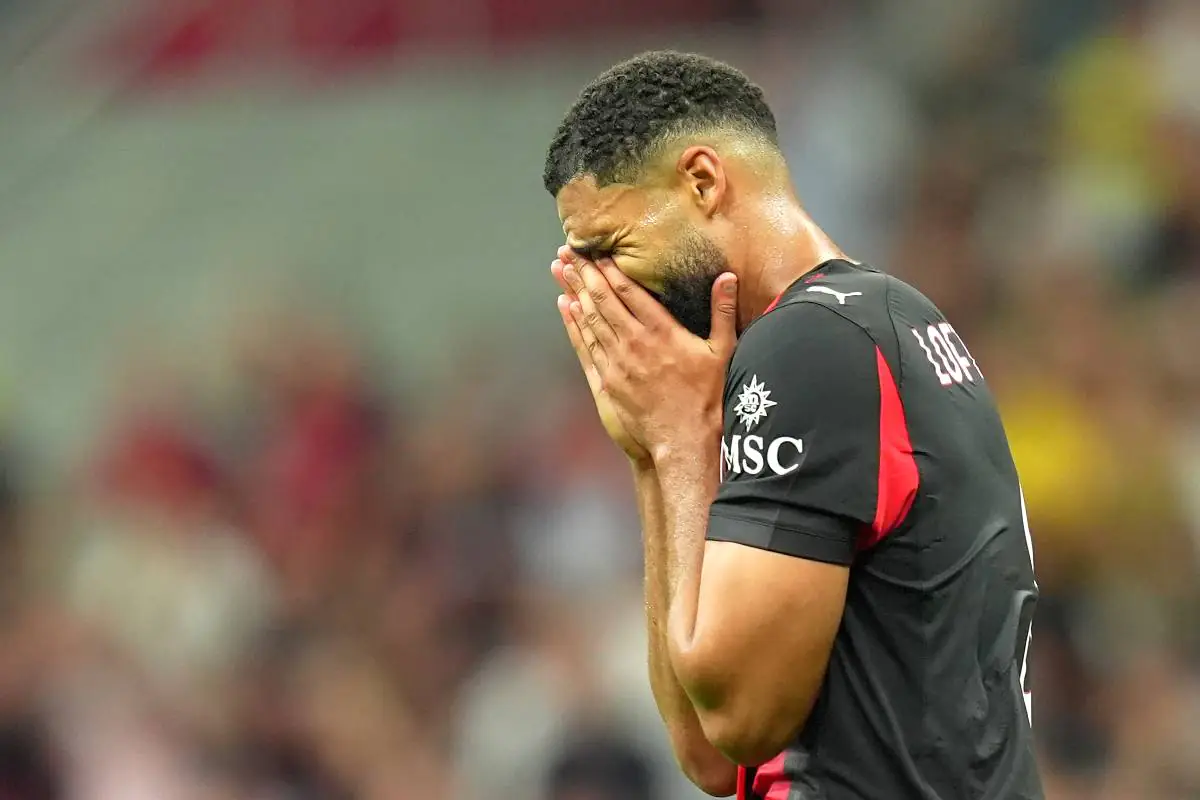 Ruben Loftus-Cheek si dispera in campo nella sfida di Serie A stagione 2025/2026 con la maglia del Milan.