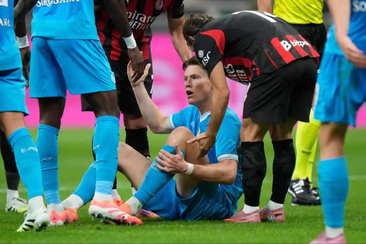 Scott Mc Tominay in Milan Napoli