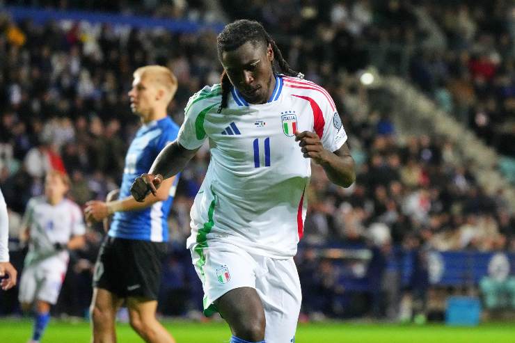 Kean esulta con la maglia della Nazionale italiana