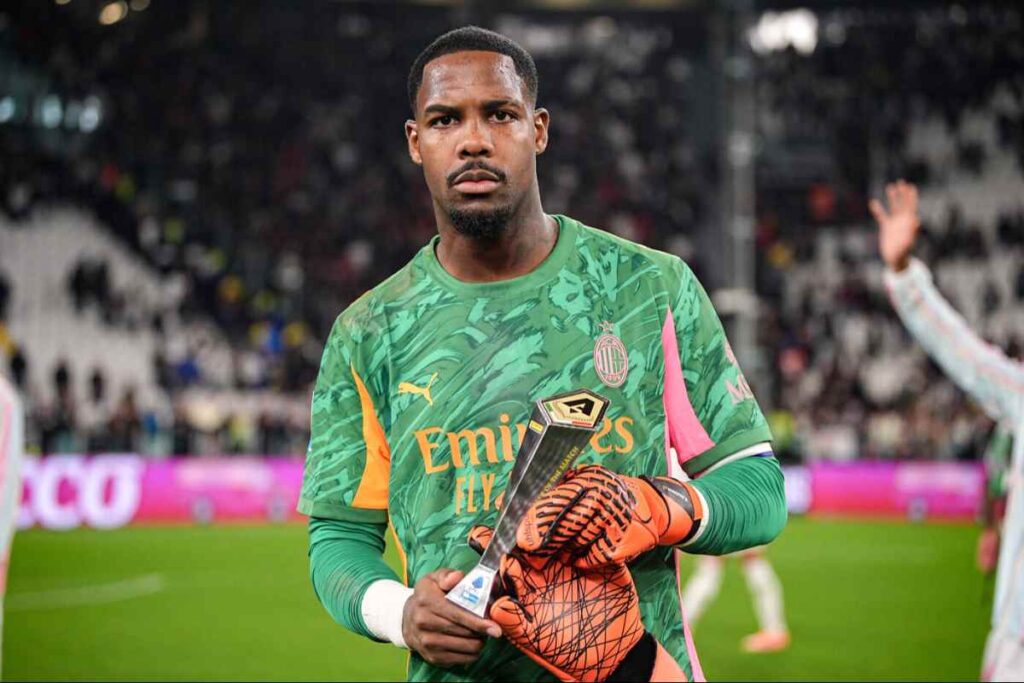 Maignan con il premio di MVP