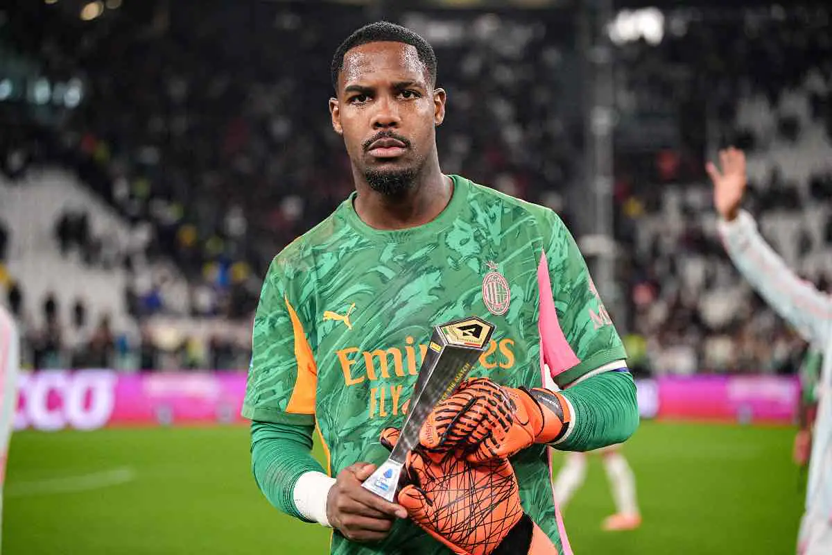 Milan, la Juventus si fionda su Maignan