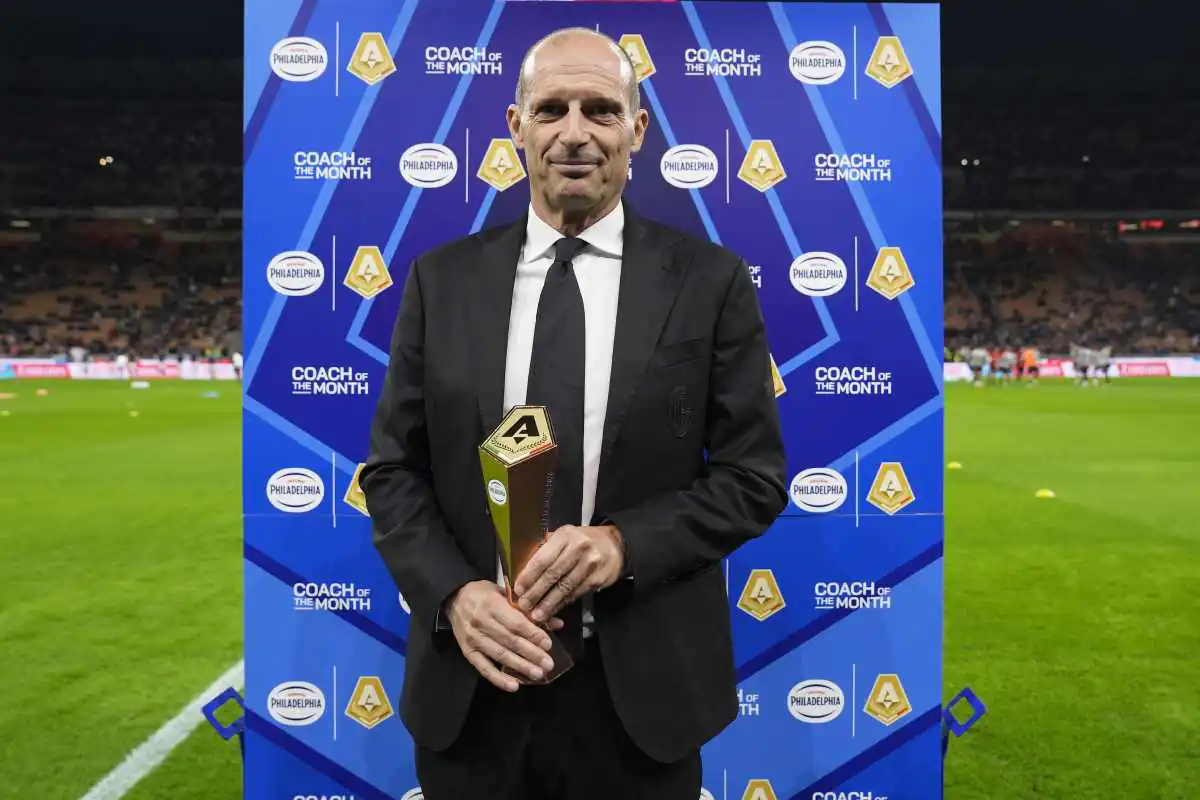 Massimiliano Allegri premiato come miglior allenatore del mese di settembre allo stadio San Siro