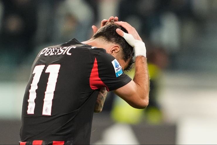 Christian Pulisic del Milan si dispera dopo un’occasione mancata durante una partita di Serie A 2025/2026.