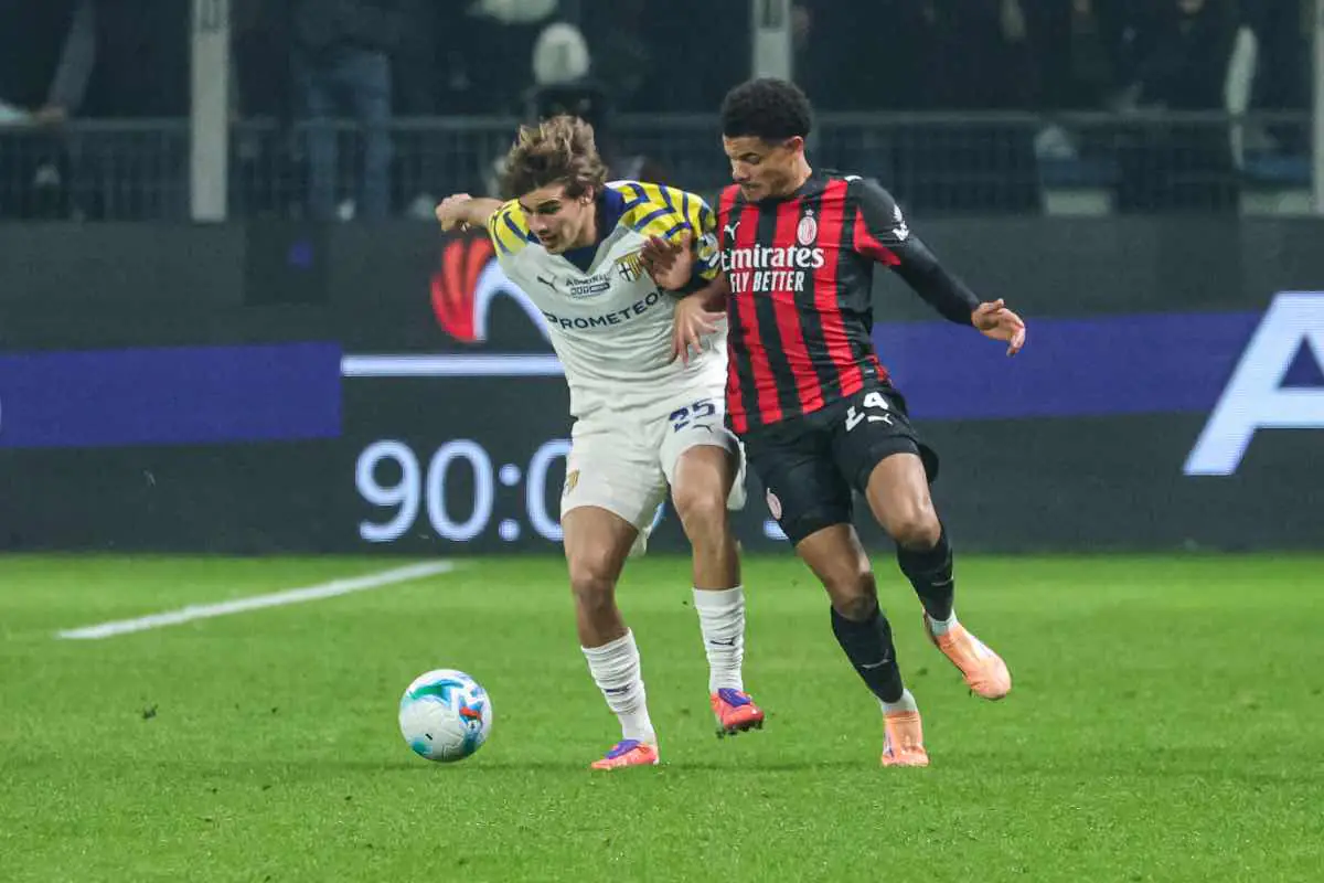 Zachary Athekame, difensore del Milan, nel corso del match contro il Parma