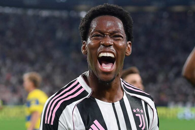 Jonathan David, attaccante della Juventus, esulta dopo la rete segnata contro il Parma