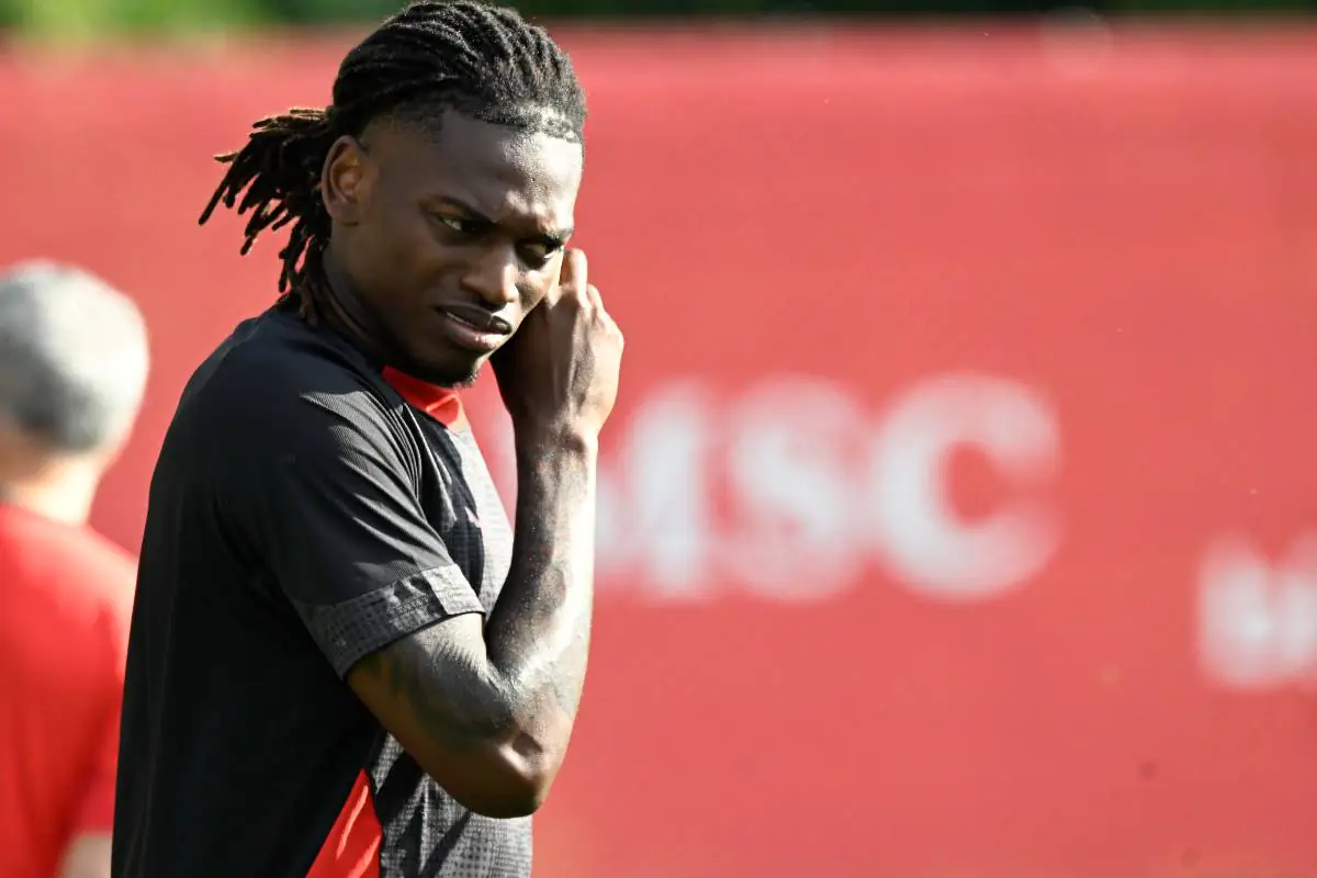 Leao con sguardo dubbioso in allenamento