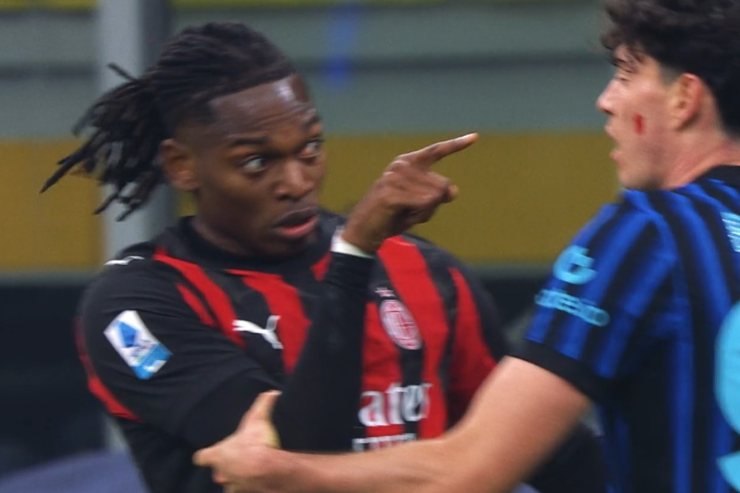 Leao indica Acerbi dopo il contrasto tra i due