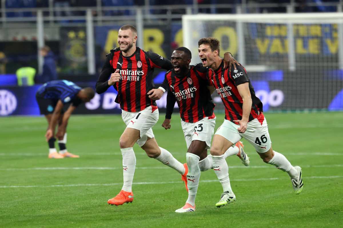 Il Milan esulta dopo il derby, ma Allegri fa una richiesta.