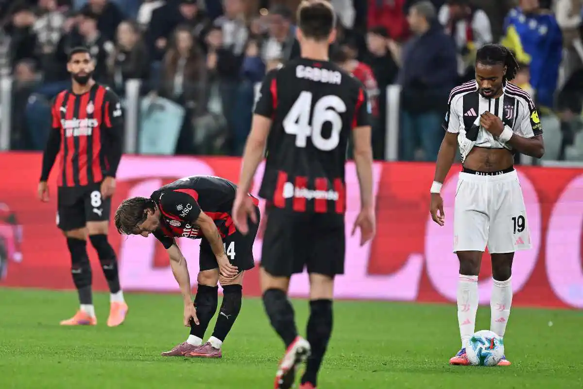 I giocatori del Milan durante la partita contro la Juventus