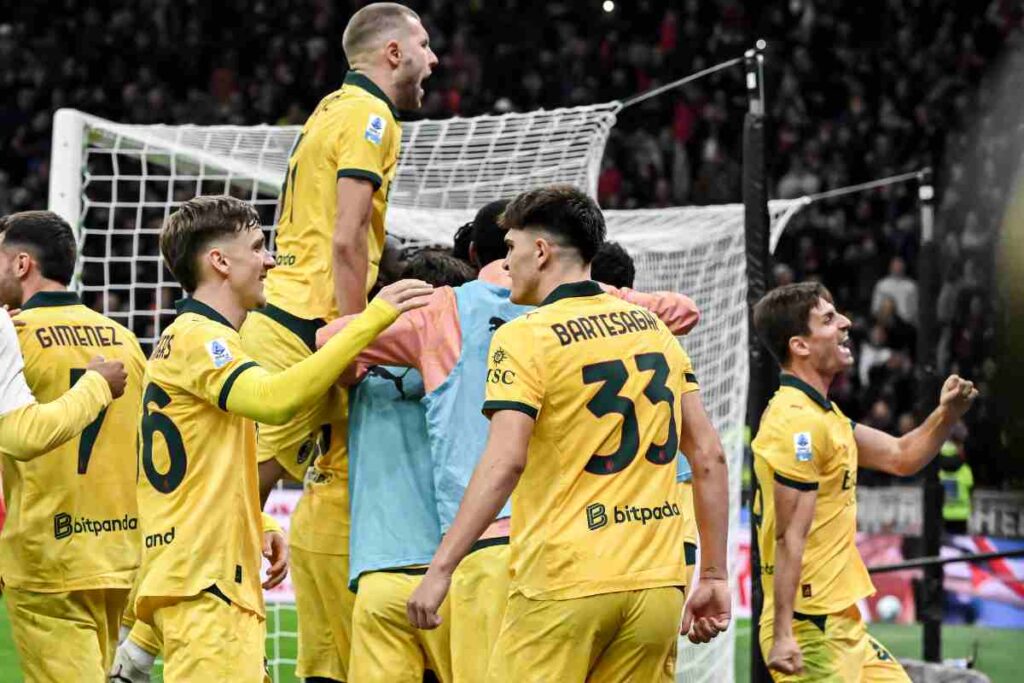 I calciatori del Milan esultano dopo un gol in una partita di campionato