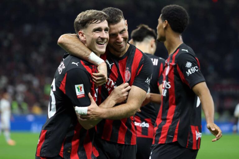 Saelemaekers esulta contento con Gimenez