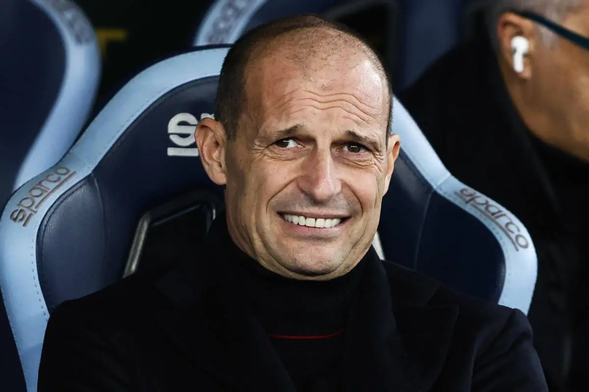 Allegri in panchina prima della sfida alla Lazio